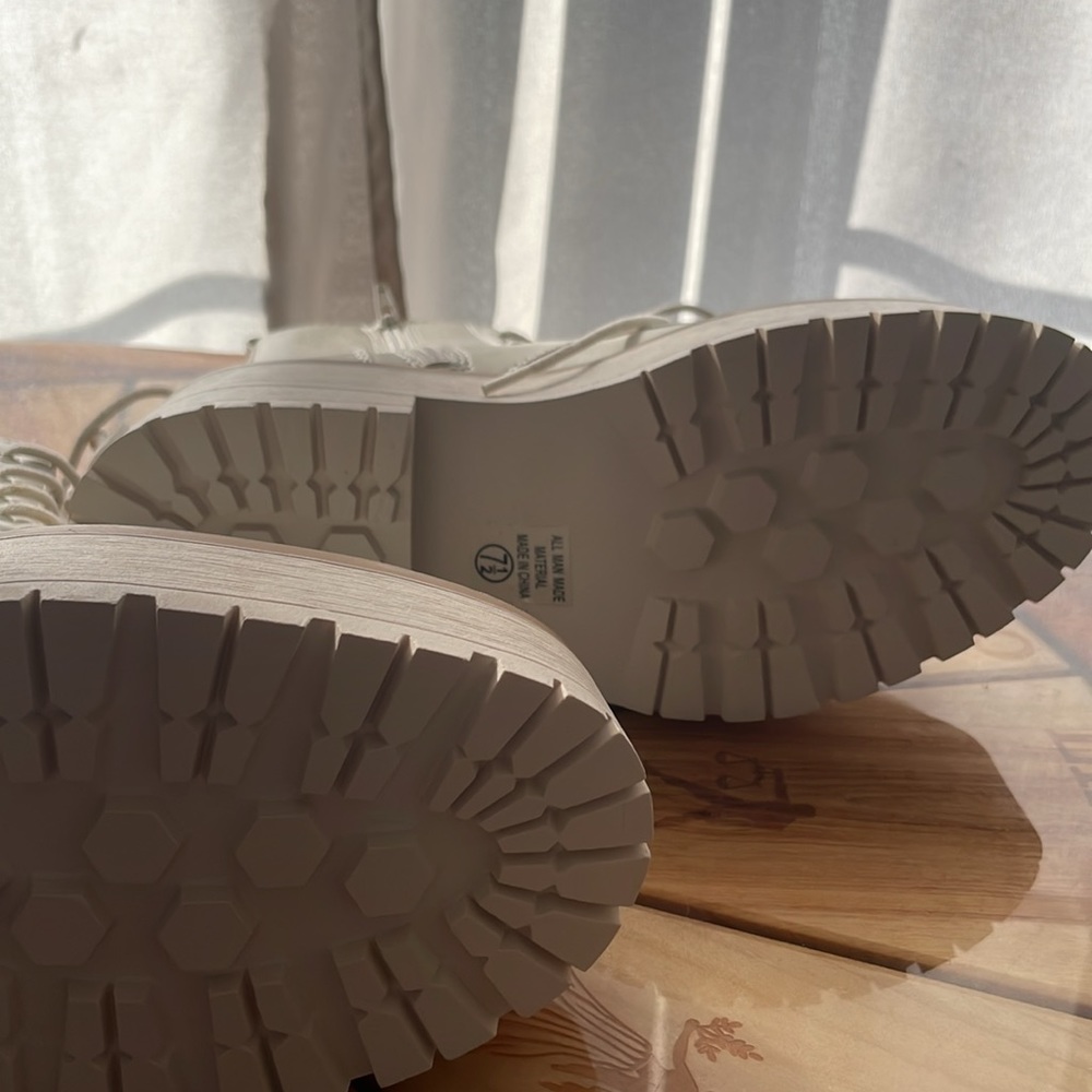 Platform Cream Boot Nwot - image 2